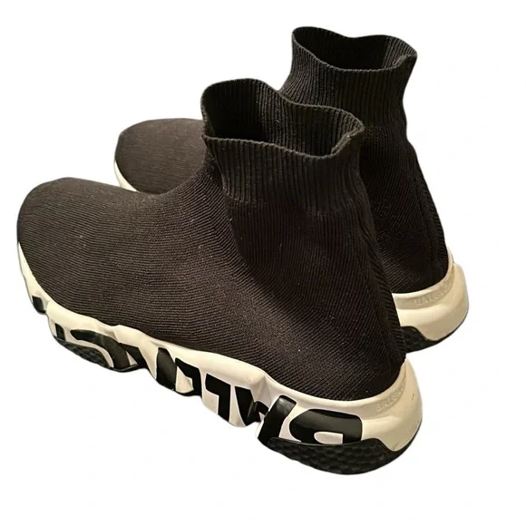 BALENCIAGA | Men’s‎ Black/White Logo Text Speed Runner Graffiti Sneakers Size 9 - Picture 5 of 12